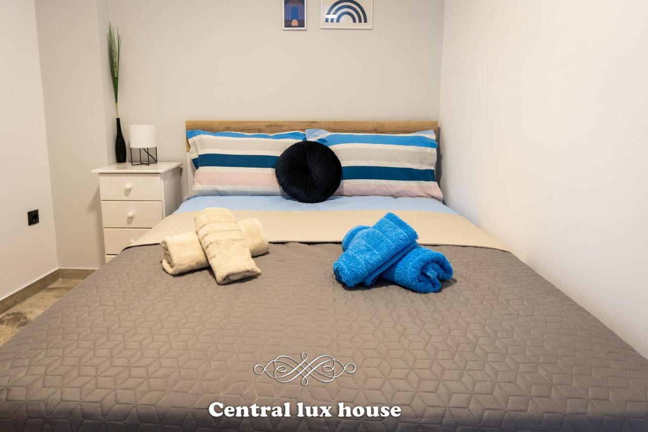 Central Lux House 卡拉马塔 外观 照片