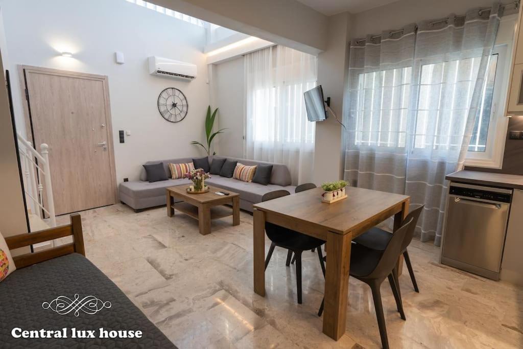 Central Lux House 卡拉马塔 外观 照片